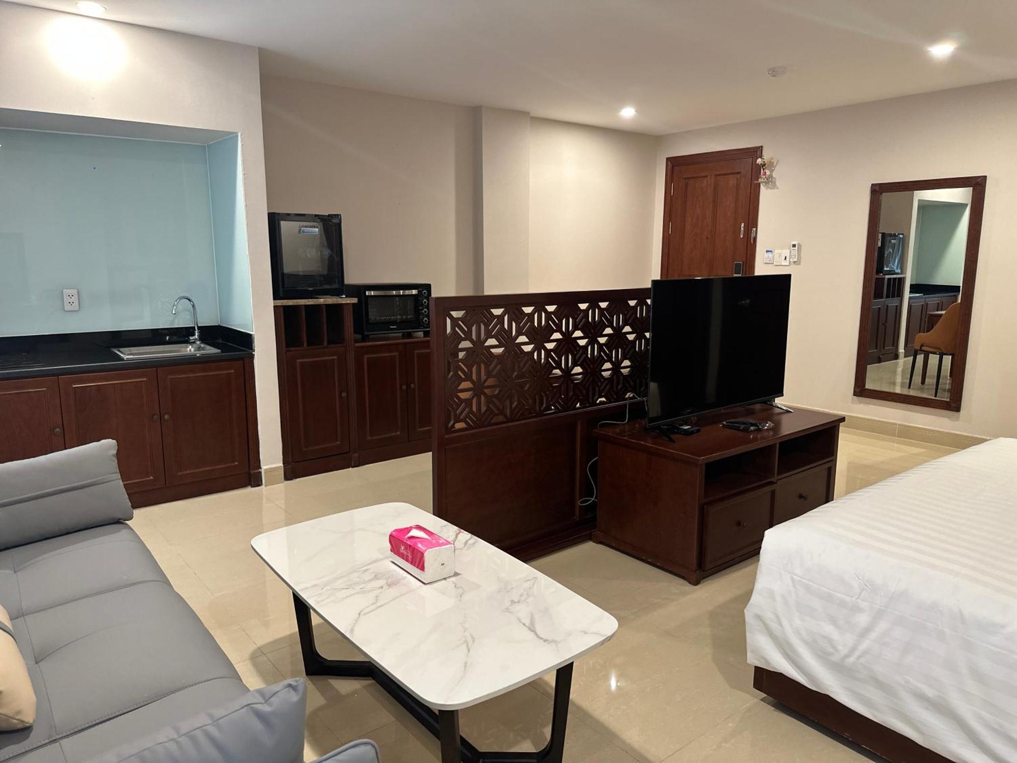 The Star 2 Hotel