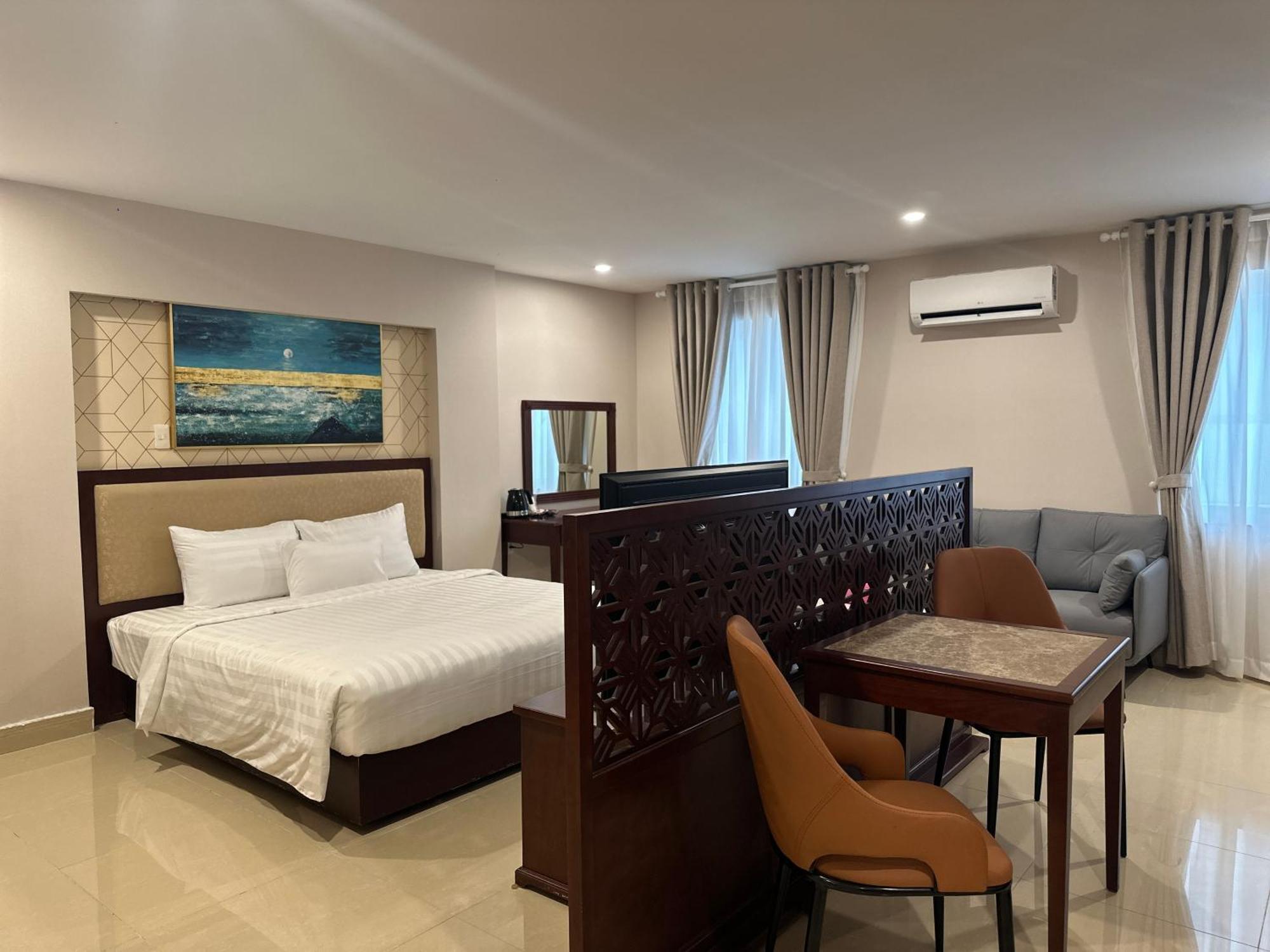 The Star 2 Hotel