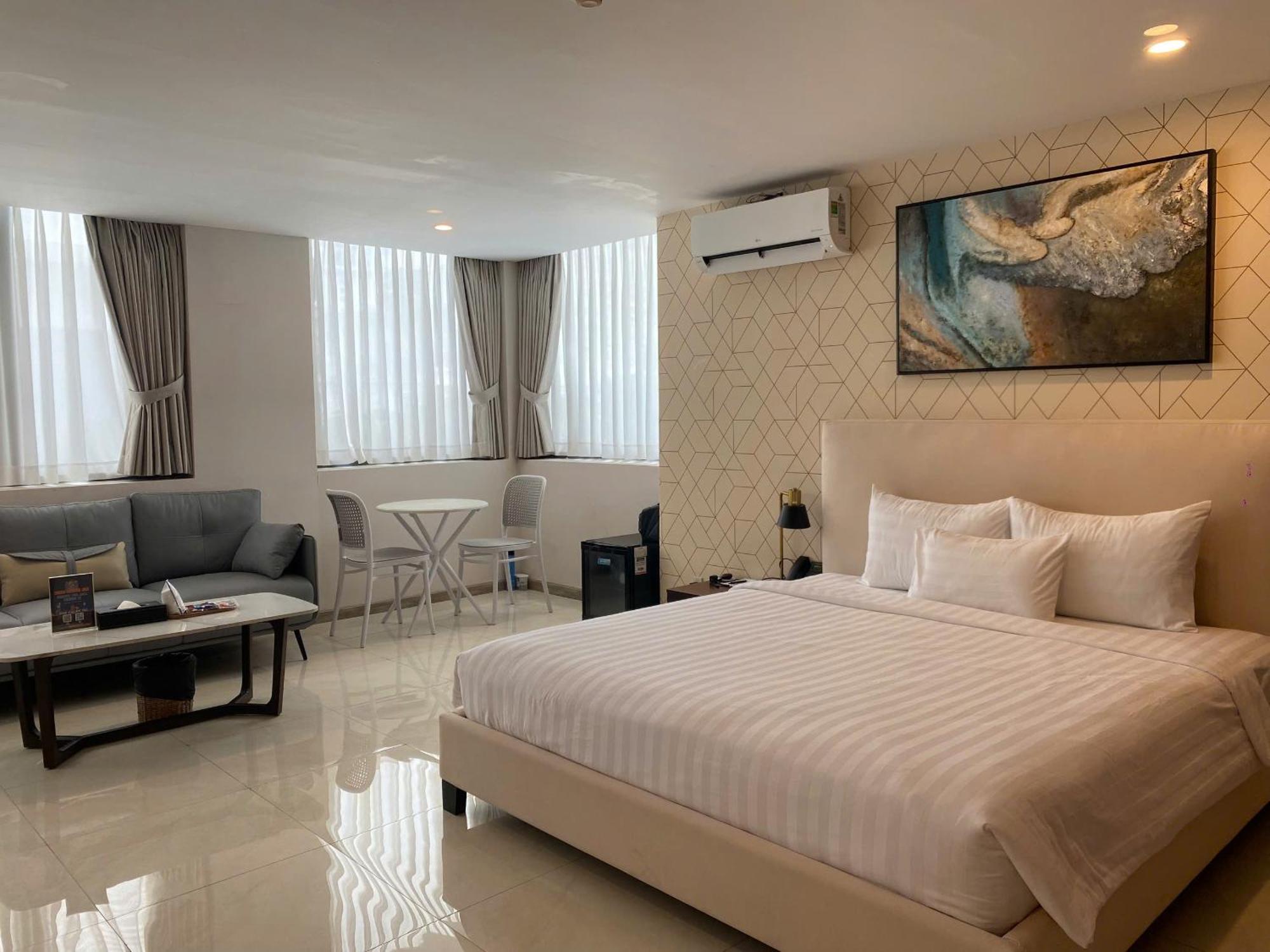 The Star 2 Hotel